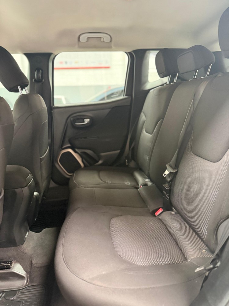 Jeep RENEGADE SPORT 1.8 AT6 — foto 6